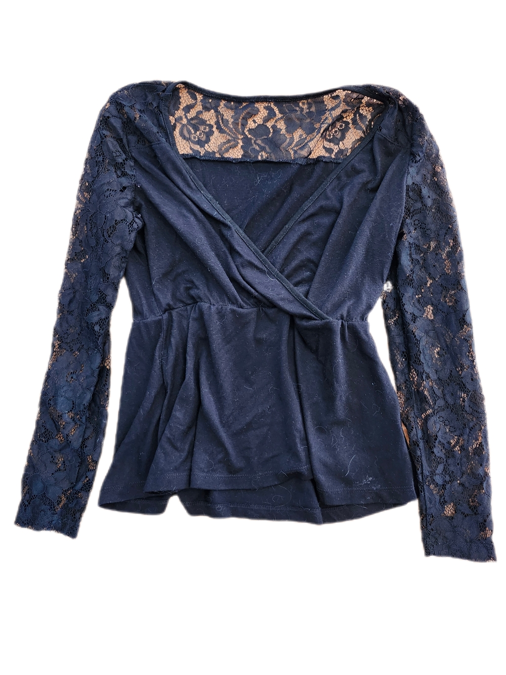 ✨ Haut noir avec dentelle – Taille S ✨